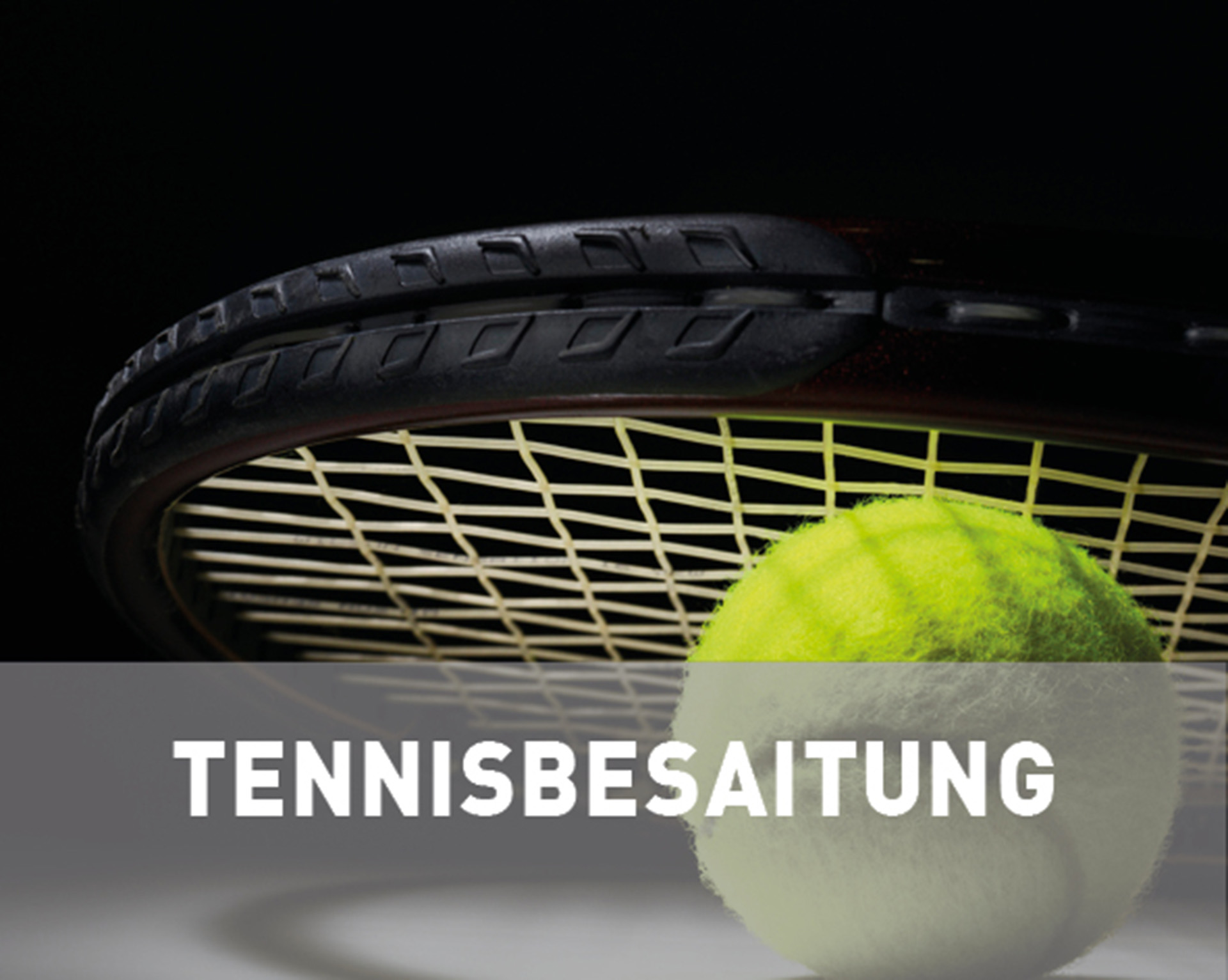 gelber Tennisball und schwarzer Tennisschläger Tennisbesaitung